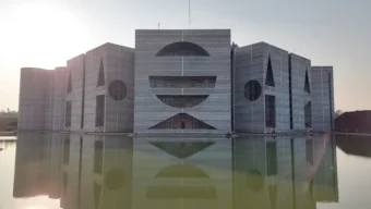 ঋণ খেলাপি হলেই সংসদ সদস্য পদ বাতিল